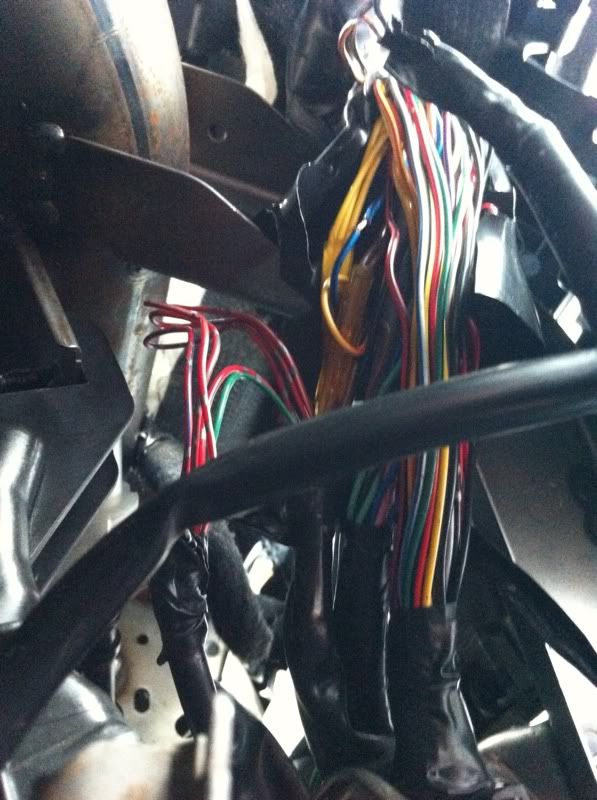 Nissan Primera P12 06 tspec 1.6 audio wiring pics - Nissan Primera