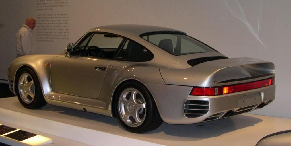 Porsche_959_34_rear.jpg