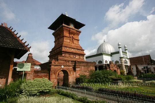 Masjid Agung Banten 1552