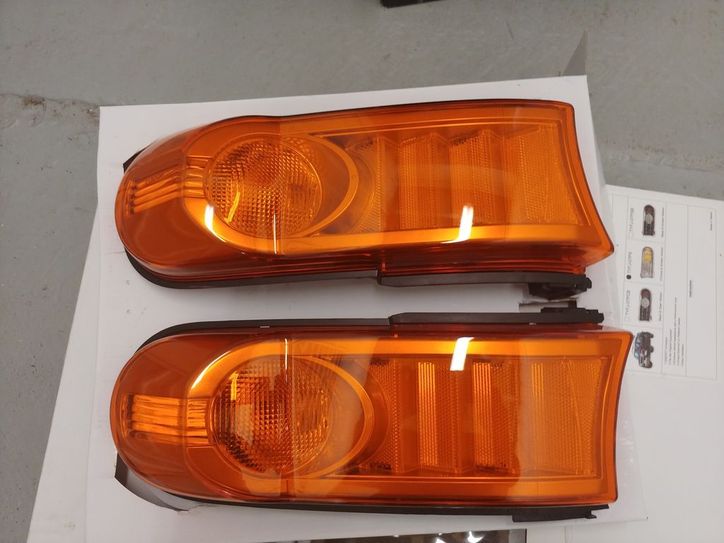 Selling FJ OEM Lights (Headlights, Tail Lights, Turn Signals) Toyota