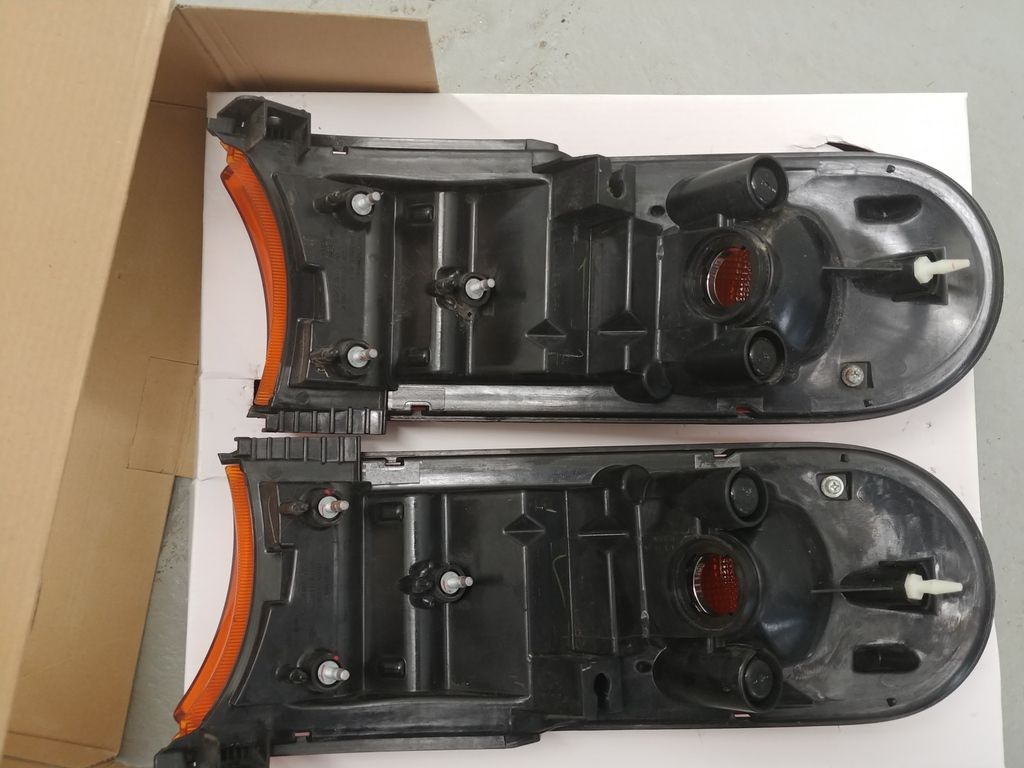 Selling FJ OEM Lights (Headlights, Tail Lights, Turn Signals) Toyota