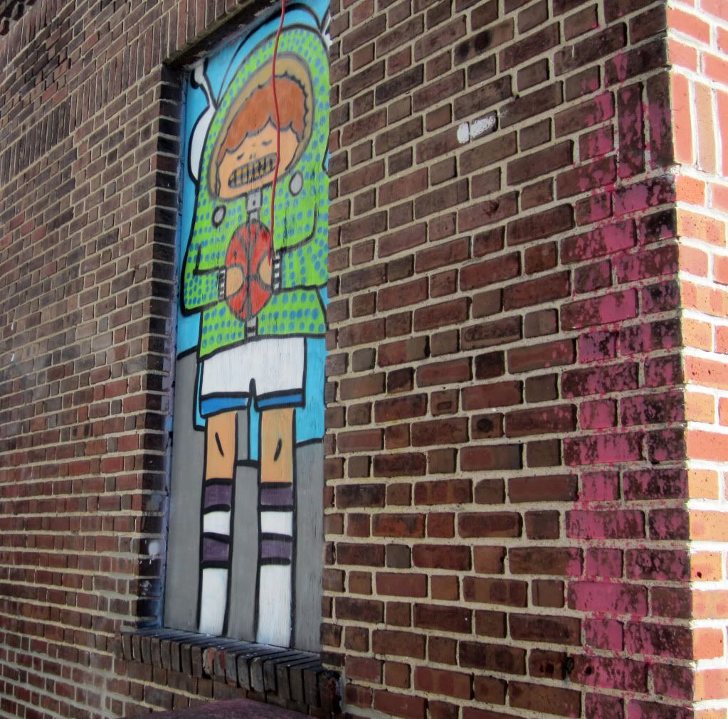 Minneapolis Street Art, Campy Attributes